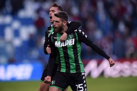 REGGIO NELL'EMILIA, ITALY - JANUARY 21: Domenico Berardi of Sassuolo celebrates after scoring the equalizing goal during the serie A match between US Sassuolo and Torino FC at Mapei Stadium - Citta' del Tricolore on January 21, 2018 in Reggio nell'Emilia, Italy. (Photo by Tullio M. Puglia/Getty Images)