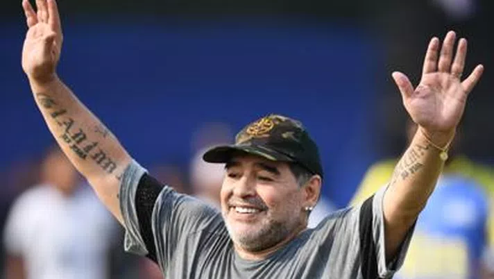 Maradona e i 12 figli (7 non riconosciuti): chi sono?