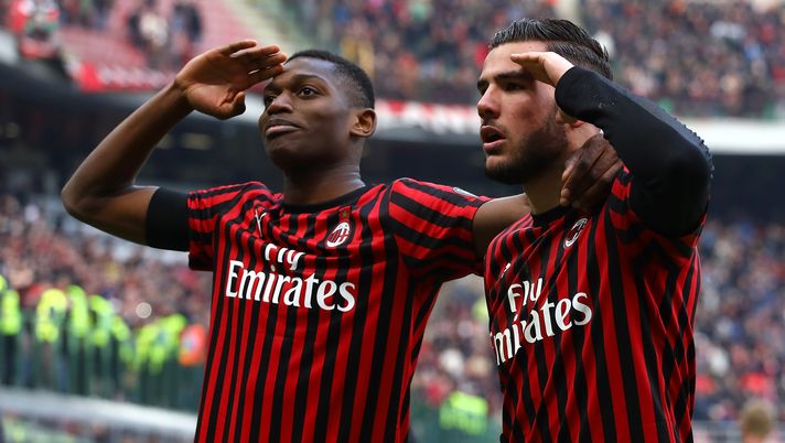 MILAN, ITALY - JANUARY 19:  Theo Hernandez (R) of AC Milan celebrates his goal with his team-mate Rafael Leao (L) during the Serie A match between AC Milan and Udinese Calcio at Stadio Giuseppe Meazza on January 19, 2020 in Milan, Italy.  (Photo by Marco Luzzani/Getty Images) 