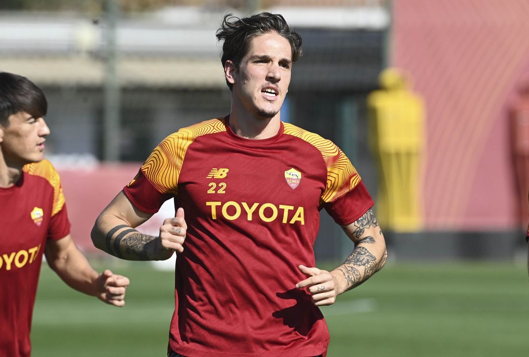 Trigoria, Roma in campo per preparare la sfida con il Napoli – FOTO GALLERY - immagine 13