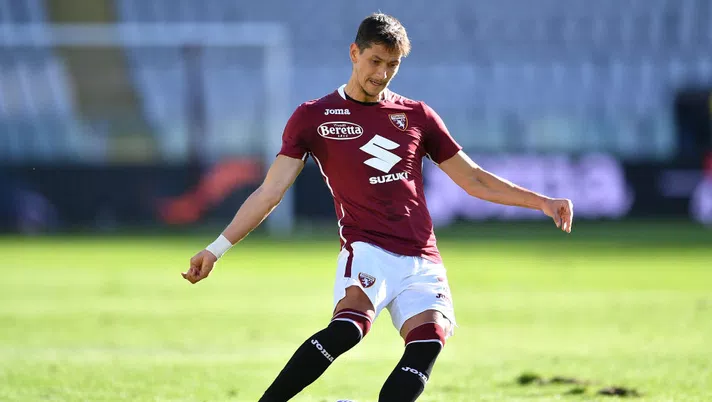 TURIN, ITALY - SEPTEMBER 26:  Sasa Lukic of Torino FC in action during the Serie A match between Torino FC and Atalanta BC at Stadio Olimpico di Torino on September 26, 2020 in Turin, Italy.  (Photo by Valerio Pennicino/Getty Images)