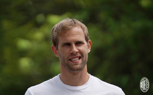  Ivan Strinic, difensore del Milan (credits: acmilan.com) 