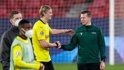 Champions, assistente arbitro chiede ad Haaland autografo sui cartellini: scoperto il motivo