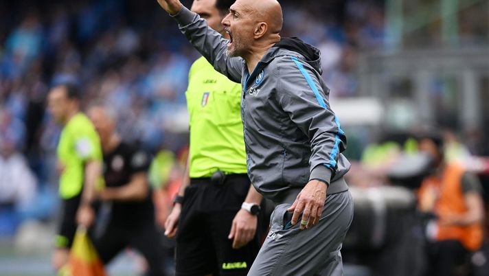 VIDEO Spalletti interrompe Di Lorenzo su Pressing e canta: “Capitano, come Diego…” - immagine 1