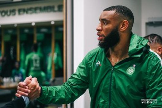 Il Saint Etienne resta ultimo ma salva l’orgoglio nel derby del Rodano: pari in volata- immagine 2