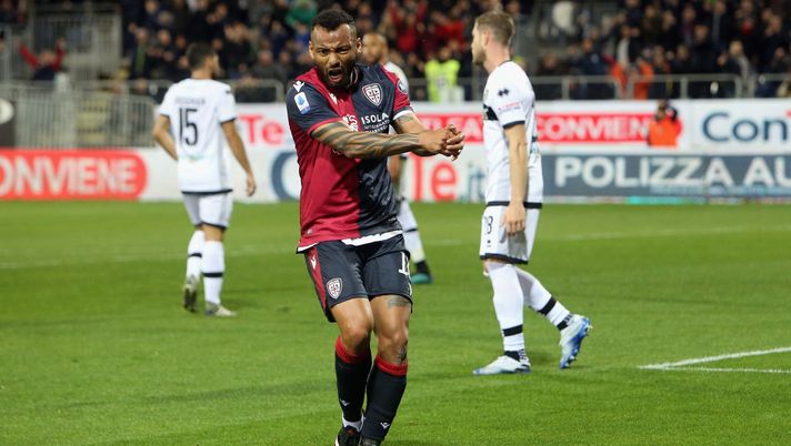 CAGLIARI, ITALY - FEBRUARY 01: Joao Pedro of Cagliari celebrates his goal 1-0 during the Serie A match between Cagliari Calcio and Parma Calcio at Sardegna Arena on February 1, 2020 in Cagliari, Italy. (Photo by Enrico Locci/Getty Images) CAGLIARI, ITALY - FEBRUARY 01: Joao Pedro of Cagliari celebrates his goal 1-0 during the Serie A match between Cagliari Calcio and Parma Calcio at Sardegna Arena on February 1, 2020 in Cagliari, Italy. (Photo by Enrico Locci/Getty Images)