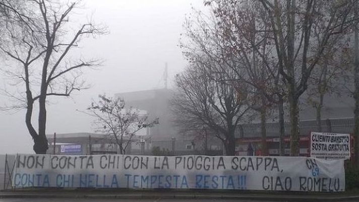 Inter, la curva scarica Lukaku: “Conta chi nella tempesta resta. Ciao Romelu” Inter, la curva scarica Lukaku: “Conta chi nella tempesta resta. Ciao Romelu” - immagine 1