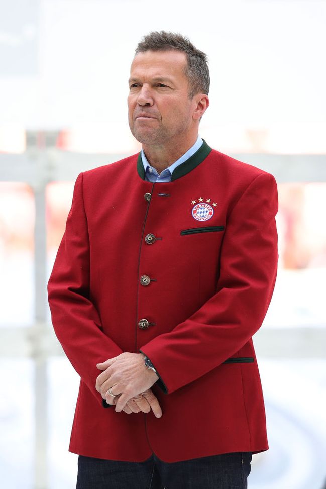 (Photo by Alexander Hassenstein/Bongarts/Getty Images) Il derby tedesco secondo Matthäus: “Haaland è grande, ma Lewandowski è meglio”- immagine 2