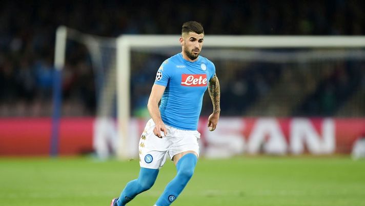NAPLES, ITALY - MARCH 07:  Elseid Hysaj of SSC Napoli in action during the UEFA Champions League Round of 16 second leg match between SSC Napoli and Real Madrid CF at Stadio San Paolo on March 7, 2017 in Naples, Italy.  (Photo by Francesco Pecoraro/Getty Images) 