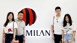 GALLERY – Yonghong Li in visita a Casa Milan