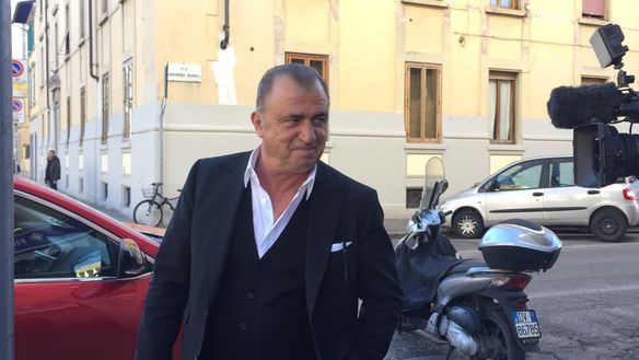 FOTO – Terim e l’incontro con i viola. C’è un omaggio speciale- immagine 2