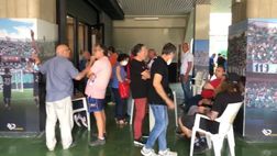 VIDEO Palermo-Padova: abbonati in fila al Barbera per i biglietti della finale playoff