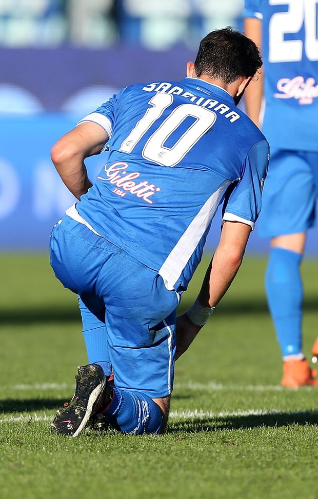 EMPOLI, ITALY - OCTOBER 30: Kostantinos Manolas of AS Roma and Riccardo Saponara of Empoli FC reacts during the Serie A match between Empoli FC and AS Roma at Stadio Carlo Castellani on October 30, 2016 in Empoli, Italy. (Photo by Gabriele Maltinti/Getty Images) EMPOLI, ITALY - OCTOBER 30: Kostantinos Manolas of AS Roma and Riccardo Saponara of Empoli FC reacts during the Serie A match between Empoli FC and AS Roma at Stadio Carlo Castellani on October 30, 2016 in Empoli, Italy. (Photo by Gabriele Maltinti/Getty Images)