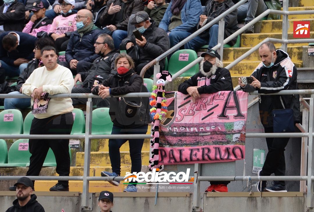 FOTO, i tifosi allo stadio per Palermo – Avellino 1-1 (Gallery) - immagine 45