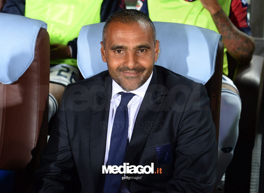 UDINE, ITALY - SEPTEMBER 24: Head coach of Genoa CFC Fabio Liverani looks on during the Serie A match between Udinese Calcio and Genoa CFC at Stadio Friuli on September 24, 2013 in Udine, Italy. (Photo by Dino Panato/Getty Images) UDINE, ITALY - SEPTEMBER 24: Head coach of Genoa CFC Fabio Liverani looks on during the Serie A match between Udinese Calcio and Genoa CFC at Stadio Friuli on September 24, 2013 in Udine, Italy. (Photo by Dino Panato/Getty Images)