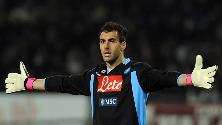 TURIN, ITALY - MARCH 30:  Antonio Rosati of SSC Napoli gestures during the Serie A match between Torino FC and SSC Napoli at Stadio Olimpico di Torino on March 30, 2013 in Turin, Italy.  (Photo by Valerio Pennicino/Getty Images)