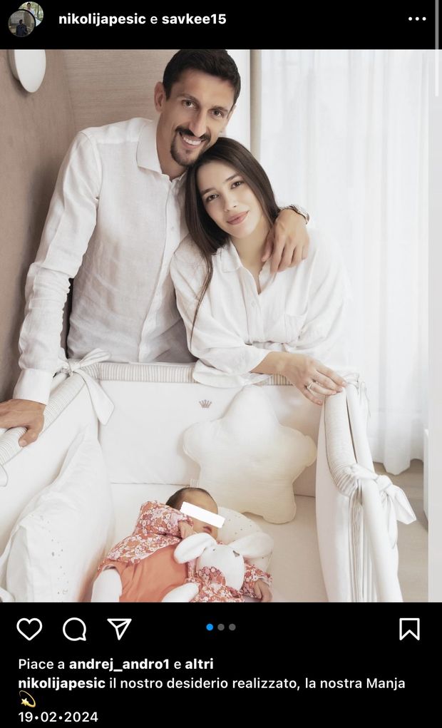 Ex viola: Savic diventa padre. Ecco la foto con la moglie e la piccola Manja- immagine 2