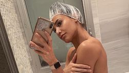 Ex Milan, la moglie di Ocampos davvero esagerata: foto nuda prima di entrare in doccia