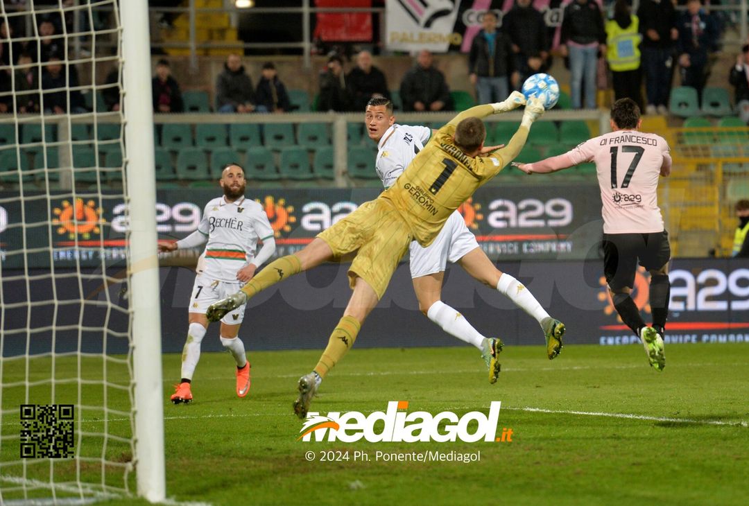FOTO Palermo-Venezia 0-3, 30ª giornata Serie B 2023-2024 (GALLERY) - immagine 63
