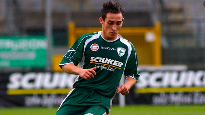 Calcio in lutto, morto suicida l’ex Avellino Filippo Viscido: aveva 31 anni Calcio in lutto, morto suicida l’ex Avellino Filippo Viscido: aveva 31 anni