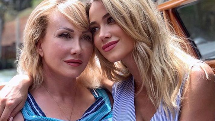 Instagram @dilettaleotta Diletta Leotta, auguri alla mamma: “Coraggio, dolcezza e…pasta alla norma!” - immagine 1