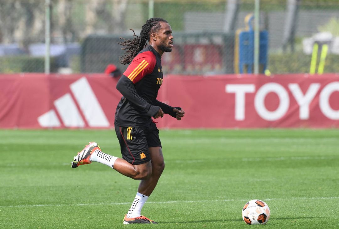 Roma, la ripresa degli allenamenti dopo la vittoria col Monza – FOTO GALLERY - immagine 11