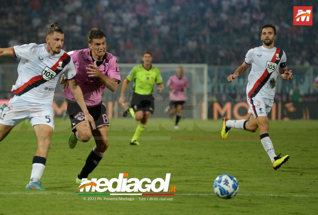 FOTO Palermo-Genoa 1-0: la gallery del big match della 5ª giornata di Serie B 2022-23 - immagine 25