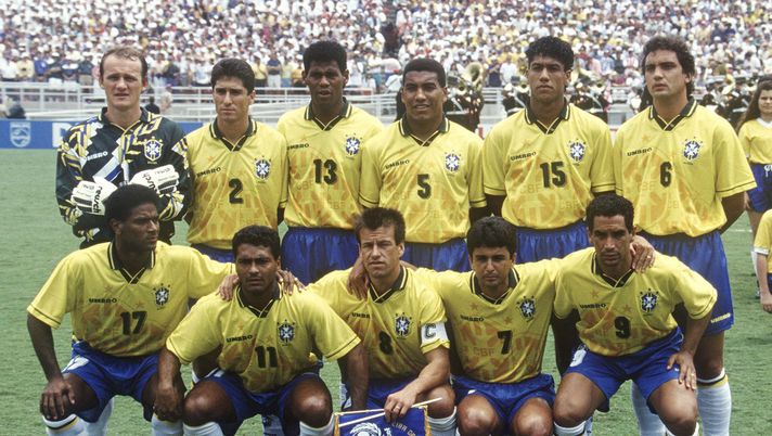 LOS ANGELES, - JULY 17: WM 1994, Finale, Los Angeles; BRASILIEN - ITALIEN 3:2 n.E.; TEAM BRASILIEN/hintere Reihe v.li.n.re.: TORWART Claudio TAFFAREL, JORGINHO, ALDAIR, MAURO SILVA, MARCIO SANTOS, BRANCO; vordere Reihe v.li.n.re.: MAZINHO, ROMARIO, Carlos DUNGA, BEBETO, ZINHO (Photo by Lutz Bongarts/Bongarts/Getty Images) LOS ANGELES, - JULY 17: WM 1994, Finale, Los Angeles; BRASILIEN - ITALIEN 3:2 n.E.; TEAM BRASILIEN/hintere Reihe v.li.n.re.: TORWART Claudio TAFFAREL, JORGINHO, ALDAIR, MAURO SILVA, MARCIO SANTOS, BRANCO; vordere Reihe v.li.n.re.: MAZINHO, ROMARIO, Carlos DUNGA, BEBETO, ZINHO (Photo by Lutz Bongarts/Bongarts/Getty Images)