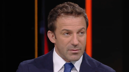 VIDEO / Juve, bimbo a sorpresa allo stadio: Del Piero si emoziona