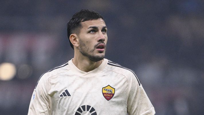 Roma, buio a San Siro: il Milan vince 3-1. Mourinho in crisi, giallorossi noni - immagine 1