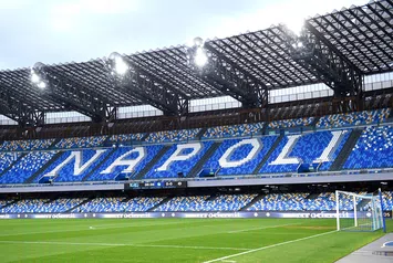 parcheggiatori abusivi maradona napoli biglietti record