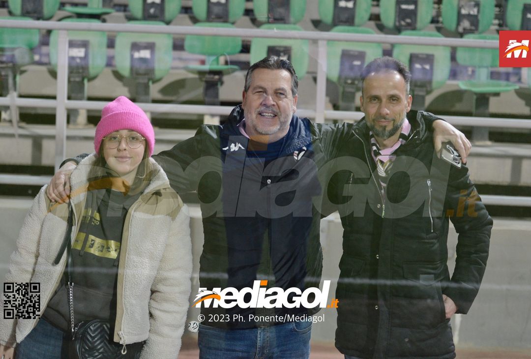 FOTOTIFO Palermo-Modena 5-2, gli scatti ai tifosi al “Renzo Barbera” (Gallery) - immagine 55