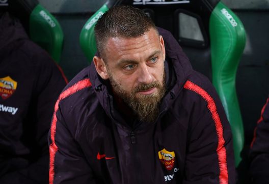 (Photo by Marco Luzzani/Getty Images) Nainggolan torna in Italia, giocherà per De Rossi alla SPAL- immagine 2