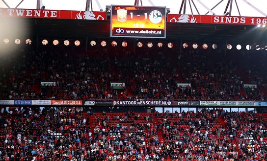 (Photo by Christof Koepsel/Getty Images) Fiorentina-Twente, un centrocampista avversario a rischio- immagine 2