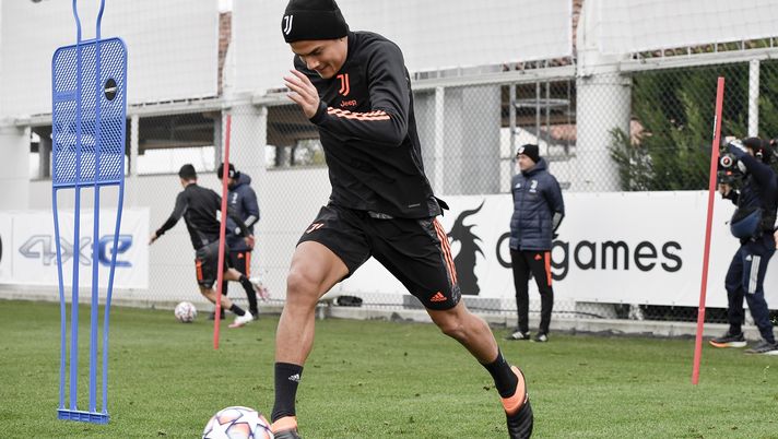 TURIN, ITALY - DECEMBER 01: Juventus player,  Paulo Dybala during a training session ahead of the UEFA Champions League Group G stage match between Juventus and Dynamo Kyiv at Allianz Stadium on December 01, 2020 in Turin, Italy. (Photo by Daniele Badolato - Juventus FC/Juventus FC via Getty Images) 