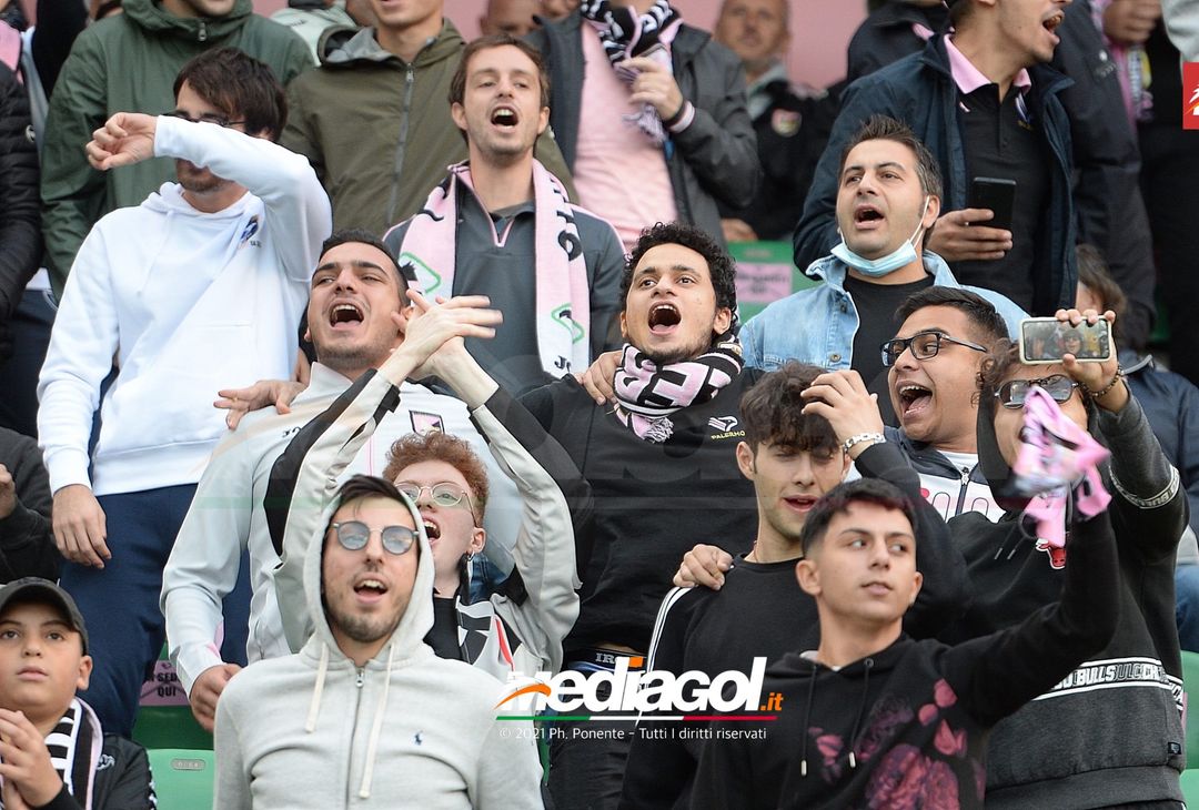 FOTO, i tifosi allo stadio per Palermo – Foggia 3-0 (Gallery) - immagine 15