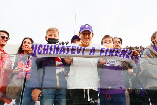 GERMOGLI PH: 24 OTTOBRE 2021 FIRENZE STADIO ARTEMIO FRANCHI SERIE A FIORENTINA VS CAGLIARI NELLA FOTO TIFOSI GERMOGLI PH: 24 OTTOBRE 2021 FIRENZE STADIO ARTEMIO FRANCHI SERIE A FIORENTINA VS CAGLIARI NELLA FOTO TIFOSI