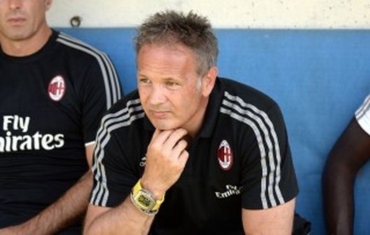 Sinisa Mihajlovic, tecnico del Milan (fonte foto: acmilan.com) Sinisa Mihajlovic, tecnico del Milan (fonte foto: acmilan.com)