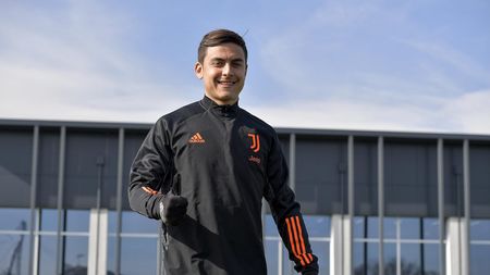 TURIN, ITALY - FEBRUARY 16: Juventus player Paulo Dybala during a training session ahead of the UEFA Champions League match between Juventus and Porto at JTC on February 16, 2021 in Turin, Italy. (Photo by Daniele Badolato - Juventus FC/Juventus FC via Getty Images) TURIN, ITALY - FEBRUARY 16: Juventus player Paulo Dybala during a training session ahead of the UEFA Champions League match between Juventus and Porto at JTC on February 16, 2021 in Turin, Italy. (Photo by Daniele Badolato - Juventus FC/Juventus FC via Getty Images)