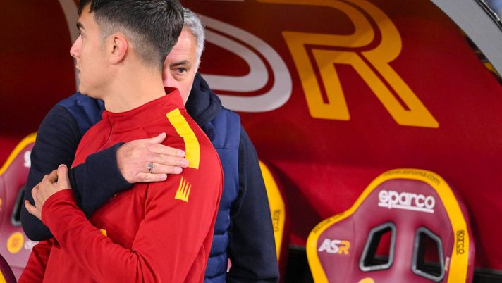 Mourinho riabbraccia Dybala: contro la Samp ci sarà. Pinto segue Nzola e Loftus-Cheek - immagine 1