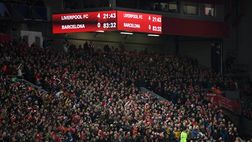 Non solo Juve, l’anziano tifoso ad Anfield con la realtà virtuale canta You’ll never walk alone – VIDEO