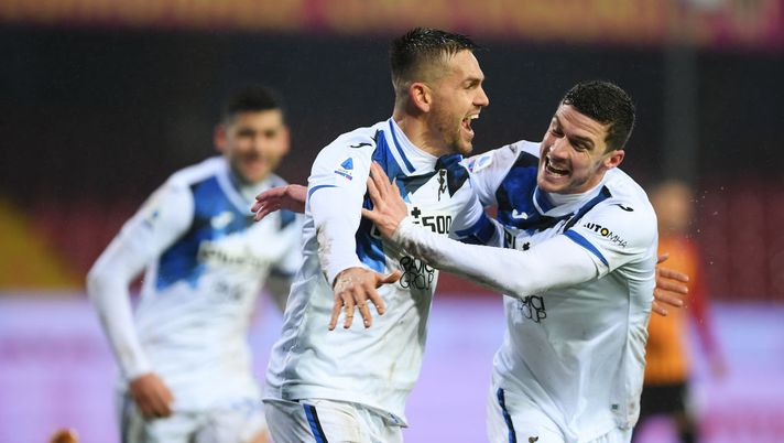 Gosens, pugno alla panchina per il cambio. Sky: “Questo rende l’idea di cosa succede” - immagine 1