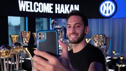 Inter, è tutto pronto per l’arrivo di Calhanoglu: quando si aggregherà al gruppo