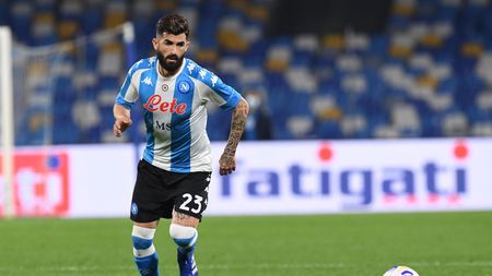 NAPLES, ITALY - APRIL 22: Elseid Hysaj of Napoli in action during the Serie A match between SSC Napoli and SS Lazio at Stadio Diego Armando Maradona on April 22, 2021 in Naples, Italy. (Photo by SSC NAPOLI/SSC NAPOLI via Getty Images) NAPLES, ITALY - APRIL 22: Elseid Hysaj of Napoli in action during the Serie A match between SSC Napoli and SS Lazio at Stadio Diego Armando Maradona on April 22, 2021 in Naples, Italy. (Photo by SSC NAPOLI/SSC NAPOLI via Getty Images)