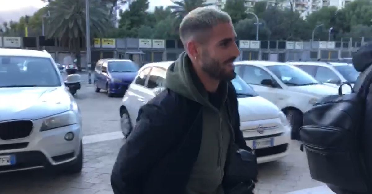 VIDEO Palermo, Tutino Arriva Al “Renzo Barbera”. Ufficialità Sempre Più ...