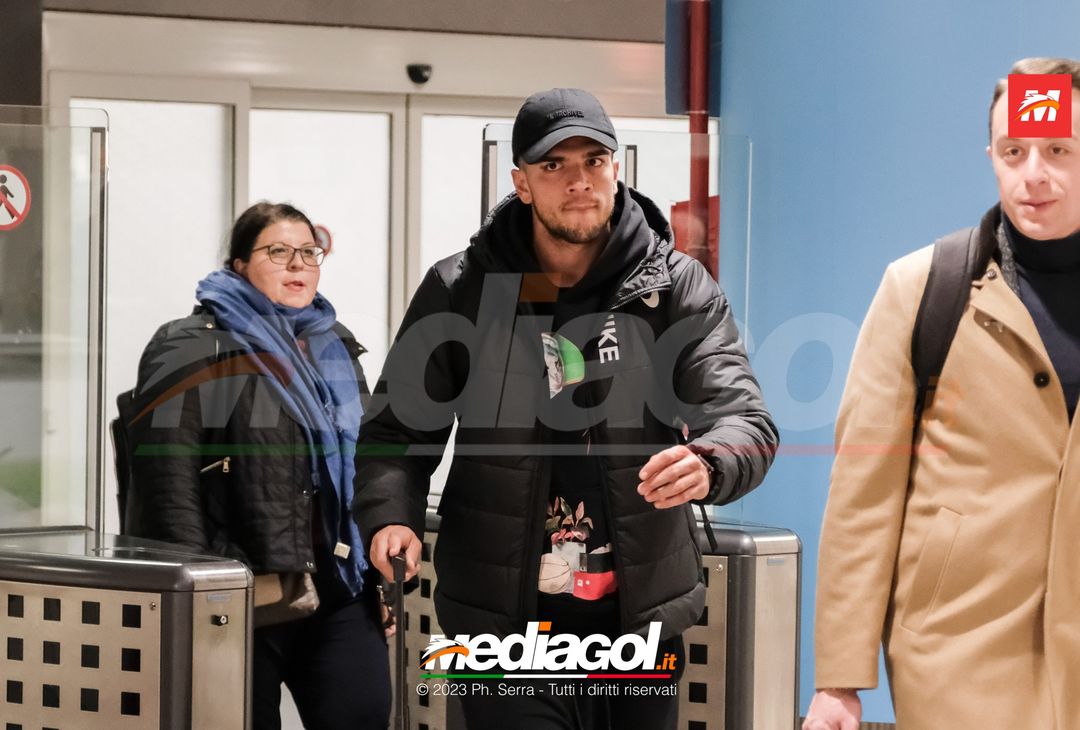 FOTO PALERMO, Aurelio arriva all’aeroporto Falcone e Borsellino di Palermo (Gallery) - immagine 2