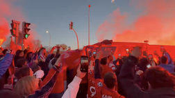 VIDEO FCIN1908 / Atletico-Inter, l’arrivo dei Colchoneros: cori e fuochi d’artificio
