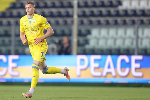 EMPOLI, ITALY - MAY 17: Artem Dovbyk of Ukraine in action during the International friandly match between Empoli FC and Ukraine at Stadio Carlo Castellani on May 12, 2022 in Empoli, Italy. (Photo by Gabriele Maltinti/Getty Images) Torino, la nuova idea per l’attacco è Artem Dovbyk: “Ha già visitato la città”- immagine 2