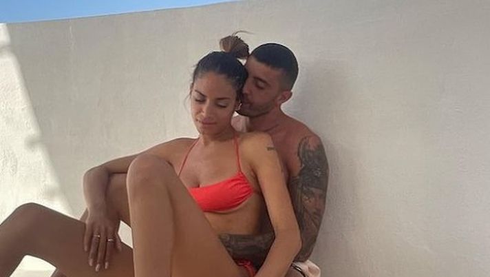 Elodie festeggia Iannone. Spunta il commento dell’ex Belen: “Siete una favola” - immagine 1