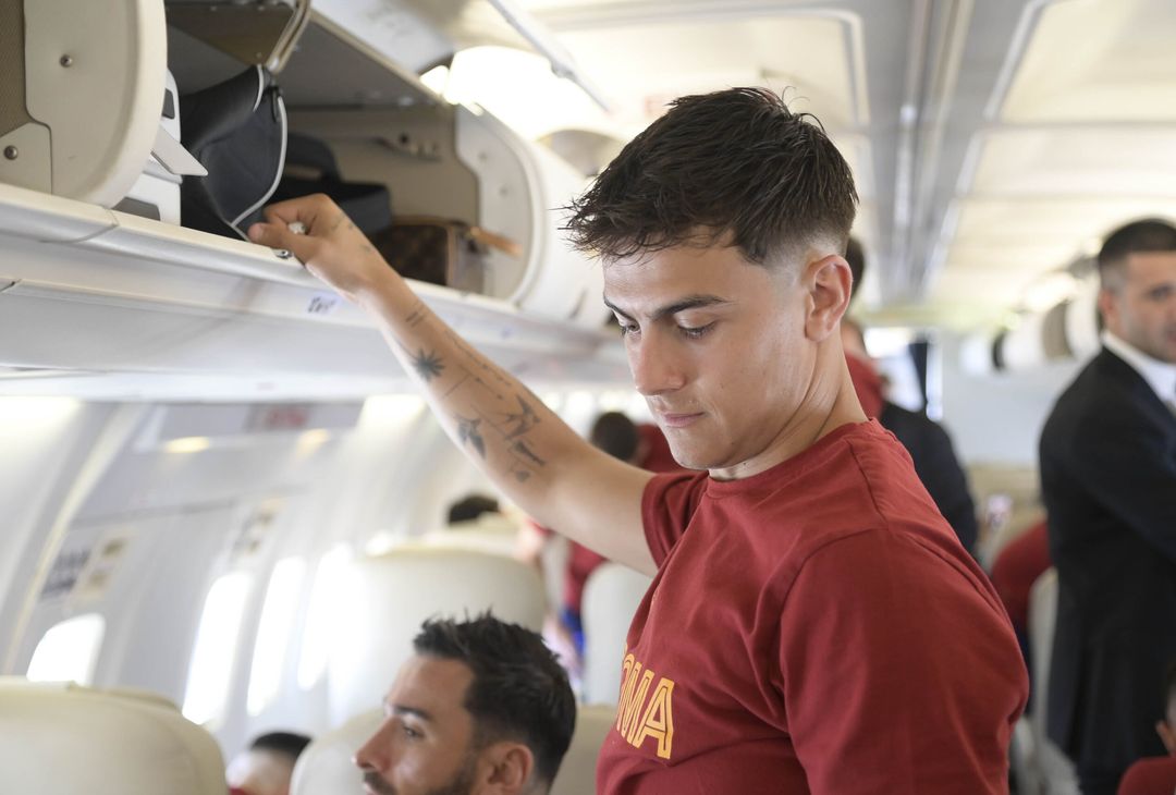 Roma, la partenza per Budapest: domani la finale di Europa League – FOTO GALLERY - immagine 13